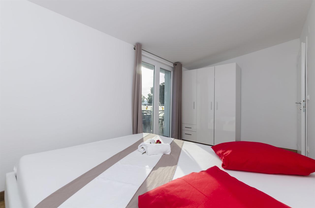 Apartments Lorenzo 로크바 로고즈니차 외부 사진
