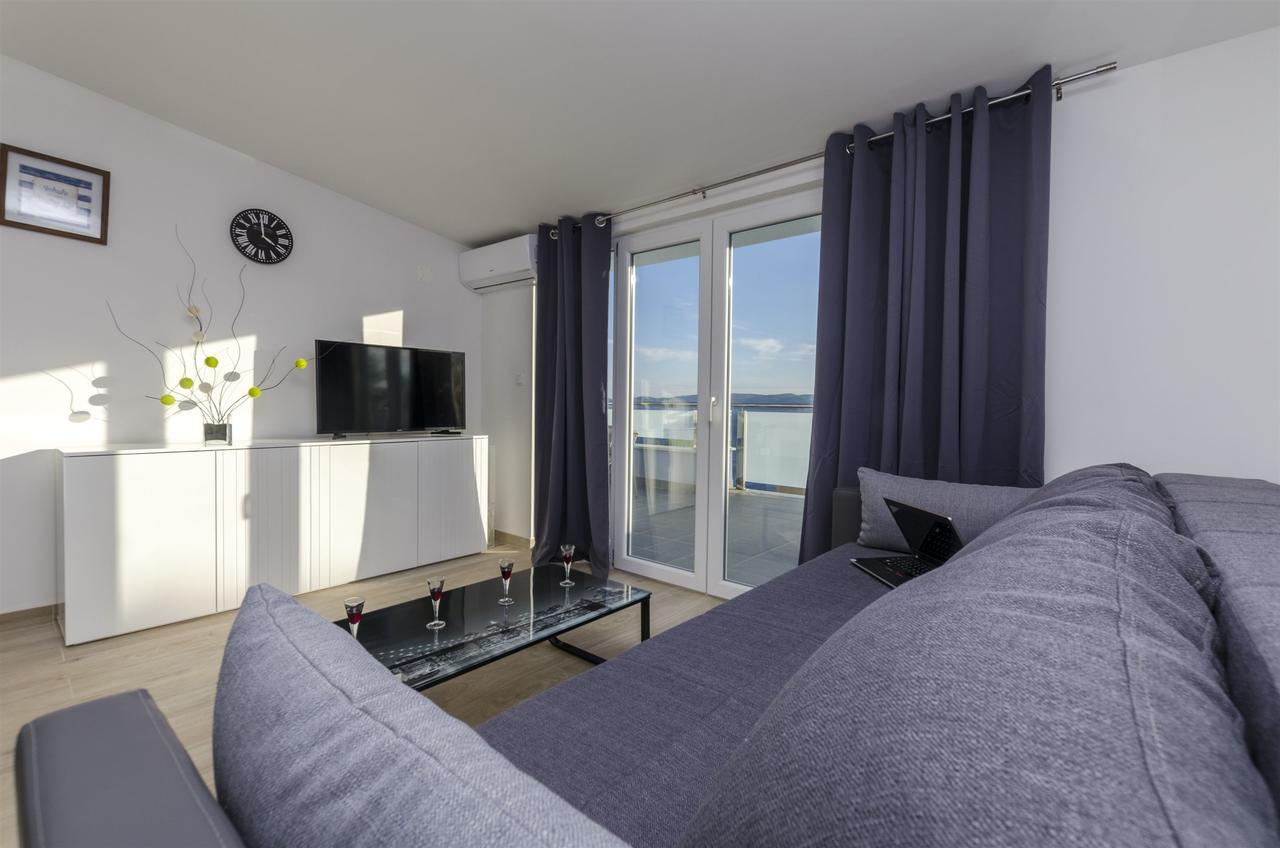 Apartments Lorenzo 로크바 로고즈니차 외부 사진